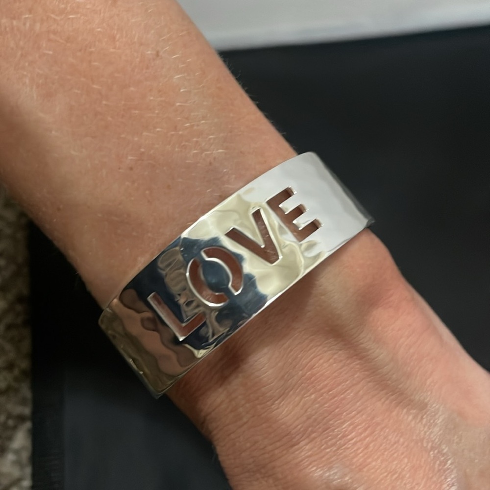 Rustic Cuff Silver cuff - Picture 4 of 7